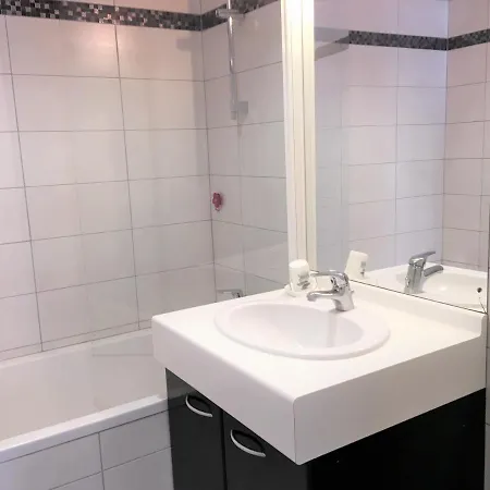 Haristeguy-bien Moderne Avec Confort 700m Des Commerces Apartment Saint-Jean-de-Luz